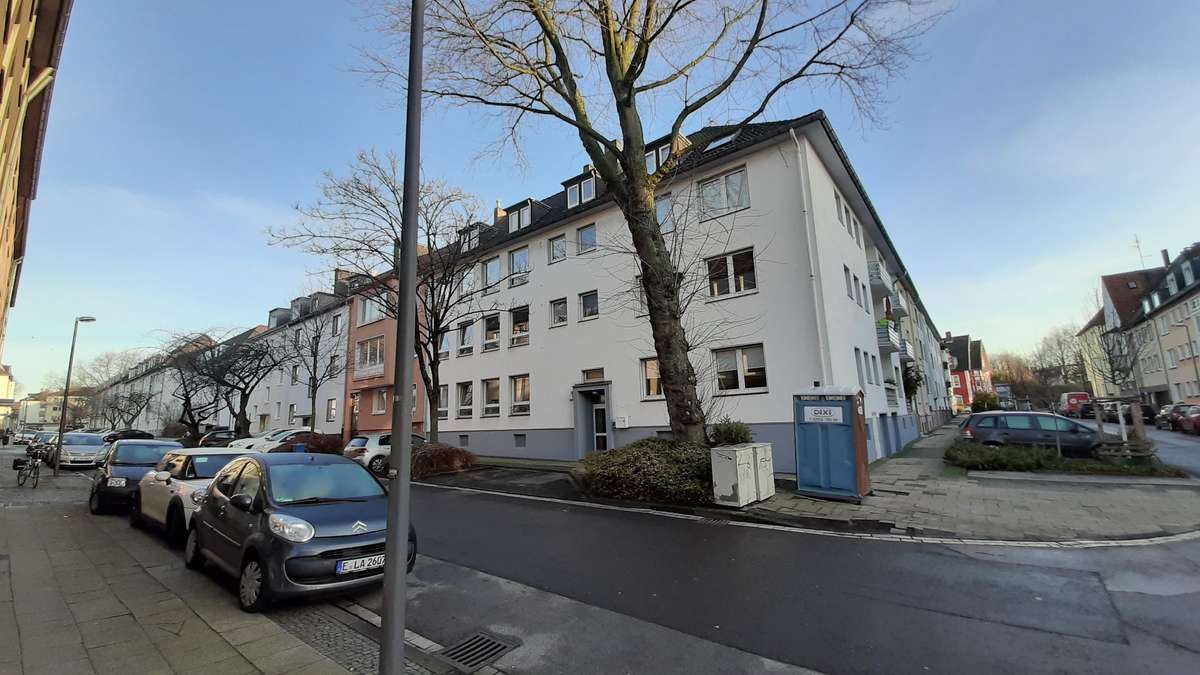 Hausansicht vor Modernisierung