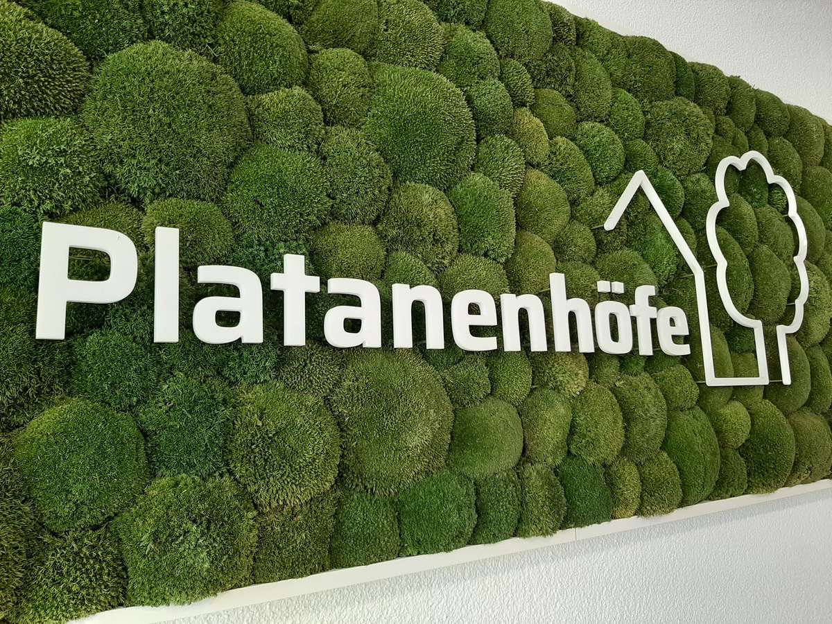 Platanenhöfe Design Schild