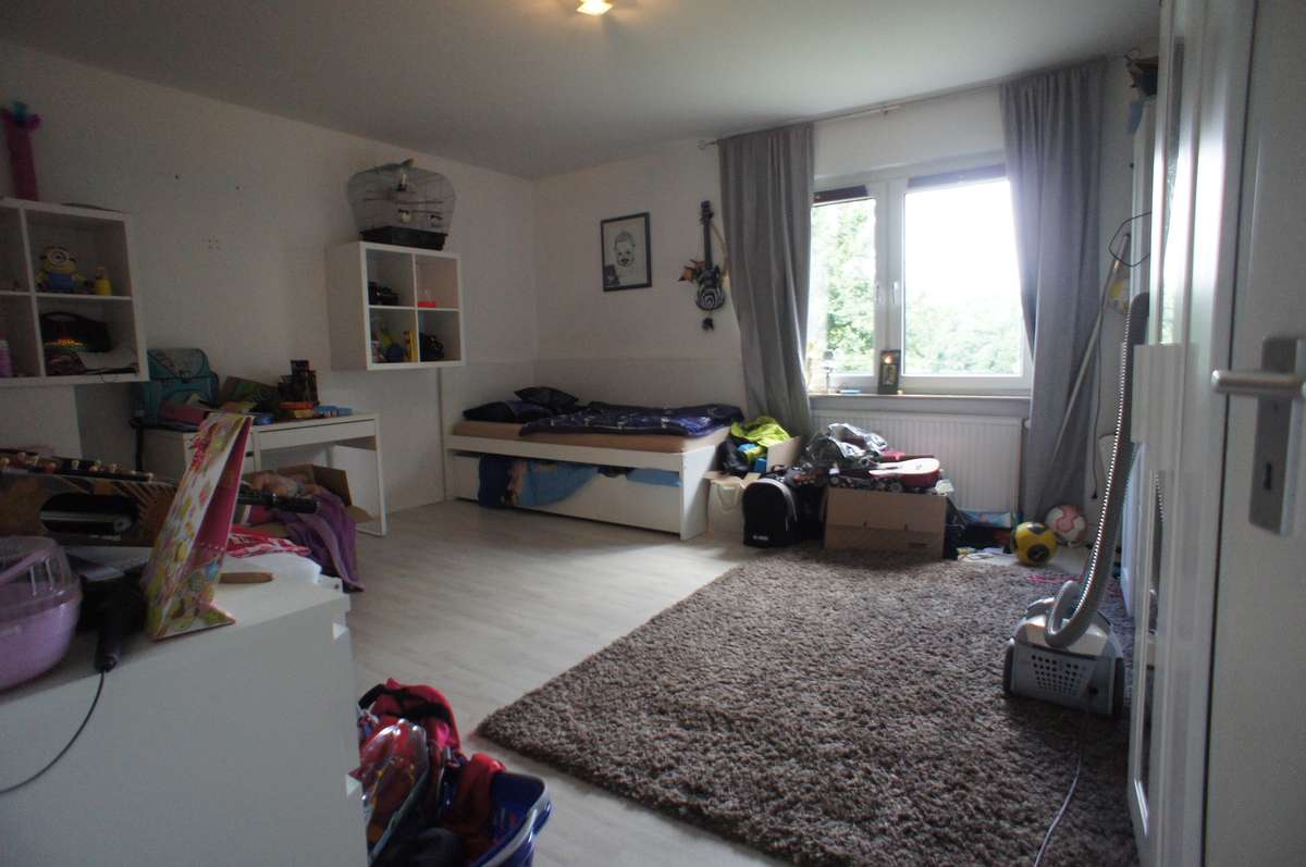 Schlafzimmer (Bsp. möbliert)