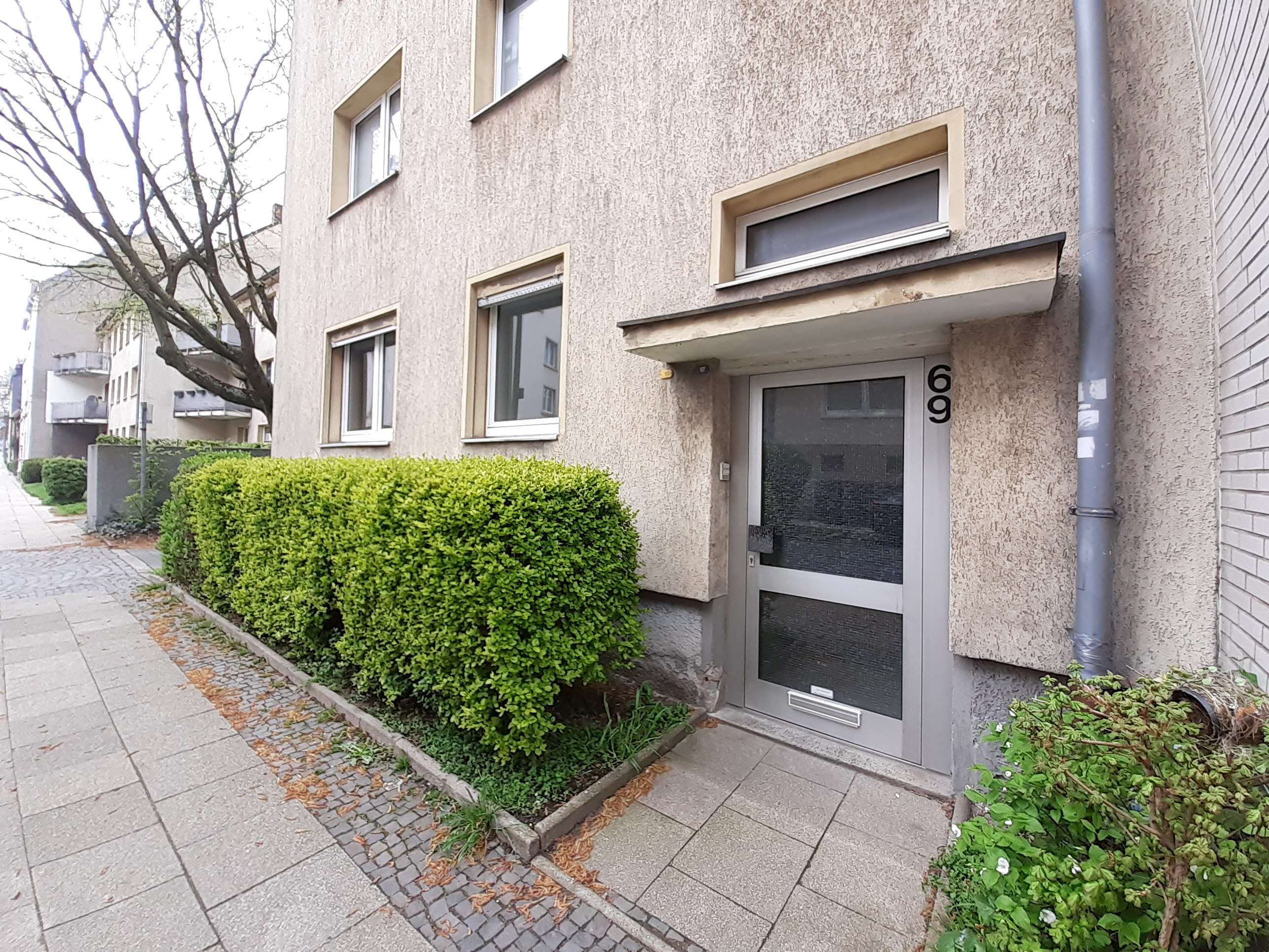 Blick auf die Haustür